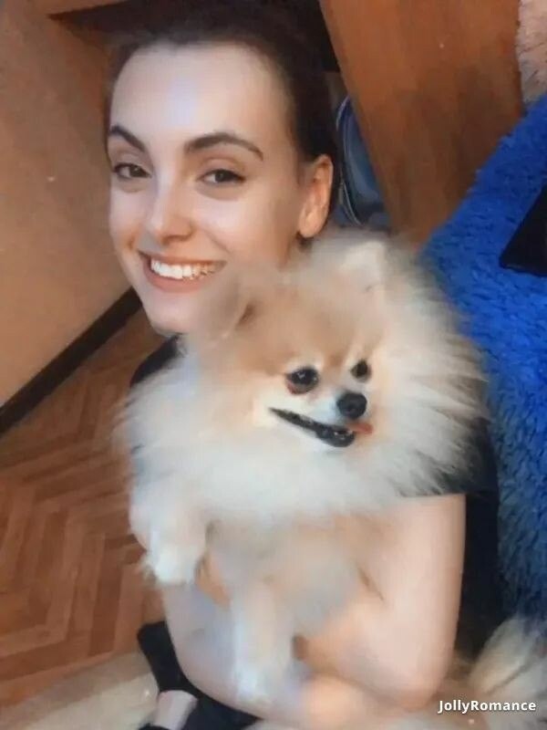 Alena Profile image 5