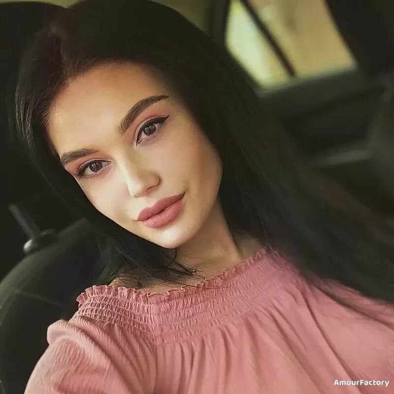 Vlada Profile image 5