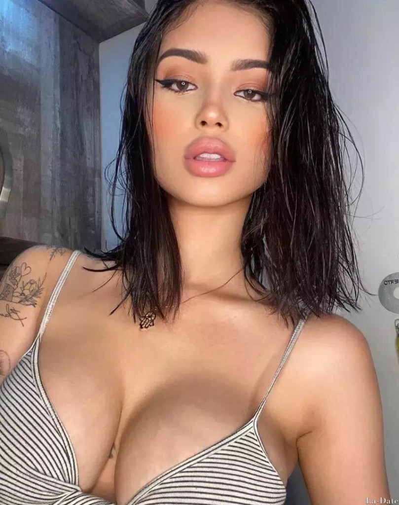 Estefania Profile image 3