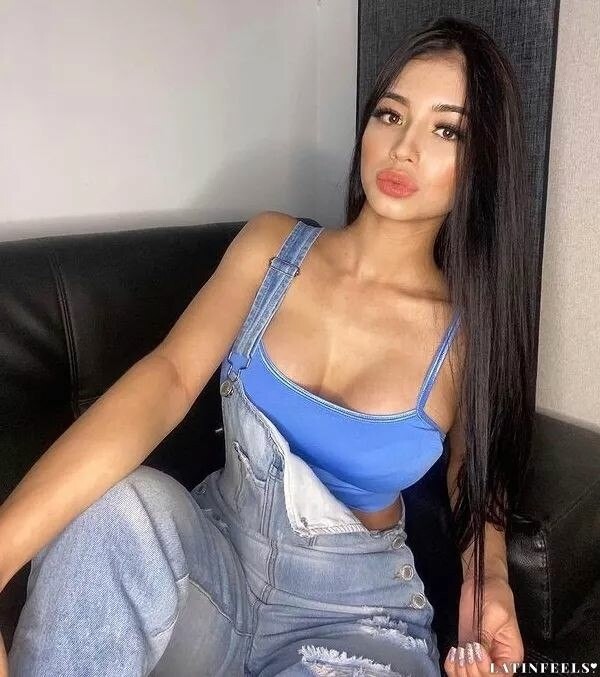 Estefania Profile image 2