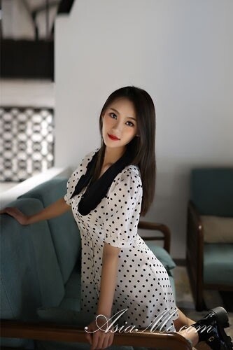 Erica Profile image 3