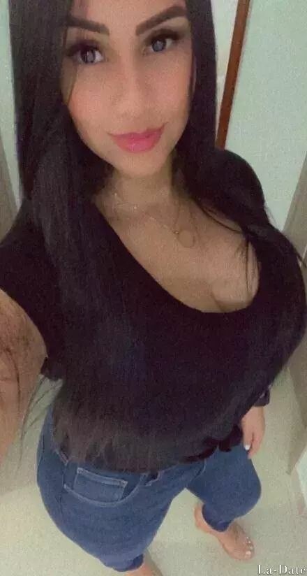 Valentina Profile image 3