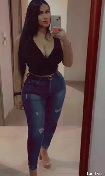 Valentina Profile image 2