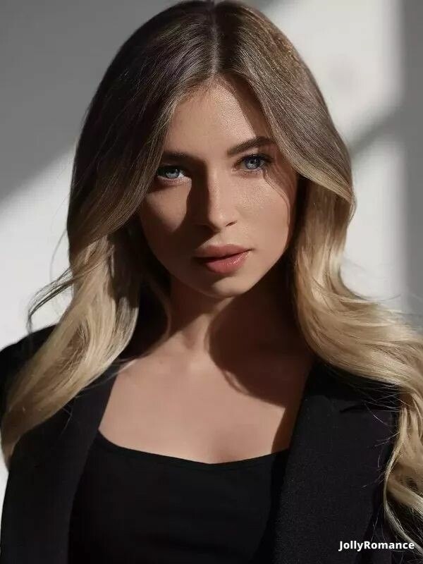 Anna Profile image 5